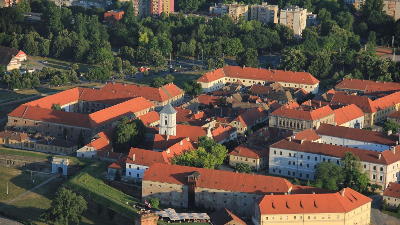 tomostv old town 2051477 1920